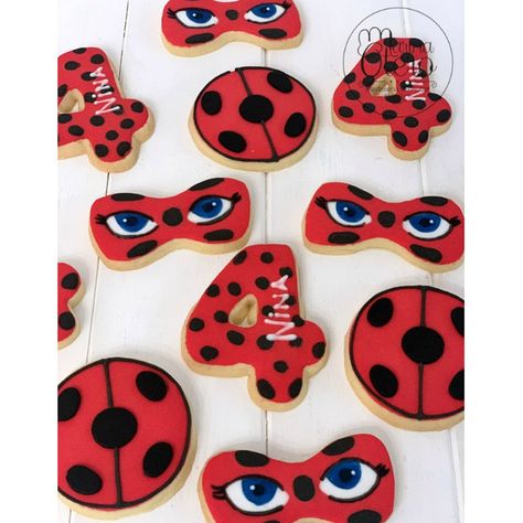 Miraculous Cupcakes, Miraculous Ladybug Cupcakes, Miraculous Ladybug Cookies, Miraculous Cookies, Miraculous Ladybug Birthday Cake, Ladybug Birthday Cupcakes, Pastel Ladybug, Cupcakes Ladybug, Miraculous Ladybug Cake