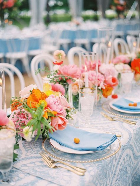 La Tavola Fine Linen Rental: Liv Sky with Nuovo Light Blue Napkins | Photography: Allen Tsai Photography, Planning  Design: Cloud Creative Events, Florals: Moss Floral Design, Tnet: Grand Events, Rentals: Perch Event Decor and Coral Lane Specialty Rentals, Venue: Heart of the Ranch, Catering: Magdalena's, Cake: Creme de la Creme Cake Company Light Blue And Citrus Wedding, Sky Blue And Coral Wedding, Light Bright Wedding Photography, Light Blue And Coral Wedding, Blue Linens Wedding, Blue Wedding Linens, Coral Blue Wedding, Colorblock Wedding, Coral And Blue Wedding