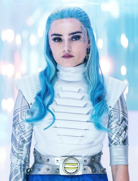 Zombie Fancy Dress, Natural White Hair, Zombies 3, Homecoming Games, Zombie Birthday, Meg Donnelly, Alien Costume, Disney Channel Original, Zombie Disney