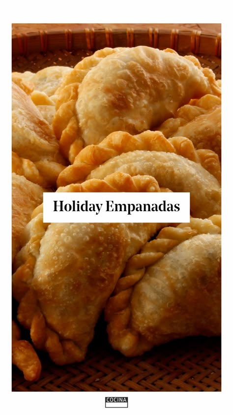 Filipino Empanada Recipe, Dessert Empanadas Recipe, Filipino Bakery, Sweet Empanadas Recipe, Argentine Food, Savory Hand Pies Recipes, Empanadas Recipe Dough, Easy Empanadas Recipe, Mexican Favorites