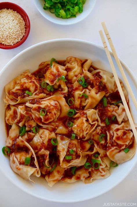 Ditch the takeout and whip up a restaurant-worthy recipe for Spicy Chicken Wontons. This is a DIY Din Tai Fung copycat recipe that will leave you skipping the long lines and ditching the delivery for easy homemade wontons! justataste.com #recipes #chickenwontons #copycatrestaurantrecipes #diy #food #takeoutfood #justatasterecipes Chicken Wontons, Wonton Recipes, Just A Taste, Dinner Plans, Korean Recipes, Turkey Dishes, Wontons, Makanan Diet, Chinese Dishes