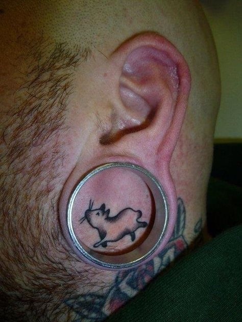 29 Tasteless yet Incredible Creations - FAIL Blog - Funny Fails Egyptian Warrior, Dog Slippers, Yin Yang Tattoos, Tattoo Magazine, Tape Painting, Tattoos Skull, Bad Tattoos, Cool Wedding Cakes, Funny Tattoos