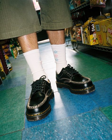 Introducing the @drmartensofficial Lowell: Inspired by archival-workwear aesthetics, the 4-eye shoe is constructed from black Analine leather with a comfort-focused padded collar, highlighted with stitch detailing and finished with a moc toe. Shop the Dr. Martens Lowell now on www.bstn.com! #bstnstore #drmartens #lowell Street Snap, Chunky Shoes, Doc Martens, Toe Shoes, Dr. Martens, Up Styles, Me Too Shoes, Sneakers Fashion, Black Shoes