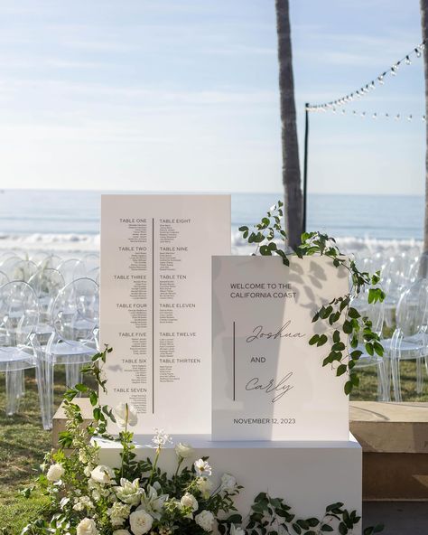 Make a statement to the entrance of your wedding with this cusotm double sign. Featuring a welcome ceremony sign, and a seating chart - paired in a box stand for added height. Make an unforgettable entrance to your wedding day with this modern welcome sign. Welcome Sign And Seating Chart Wedding, Wedding Welcome Sign And Seating Chart, Modern Welcome Sign, Wedding Entrance Sign, Minimalist Wedding Decor, Ceremony Sign, Curvy Style, Ceremony Signs, Wedding Entrance