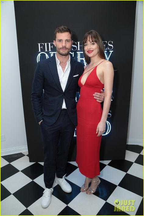 Dakota Mayi Johnson, Dakota Johnson Style, Paris Fashion Week Runway, Fifty Shades Movie, Fifty Shades Freed, 50 Shades Of Grey, Gala Dresses, Fifty Shades Of Grey, Dakota Johnson