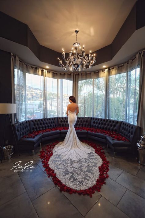 Styled Shoot: Roses Are Red... | Enzoani Mckinley Wedding Dress Red Wedding Dress Mermaid, Red Wedding Gowns, Rose Wedding Dress, Red And White Weddings, Red Wedding Theme, Mehndi Dress, Red Wedding Dress, Red Rose Wedding, Wedding Dresses Vera Wang