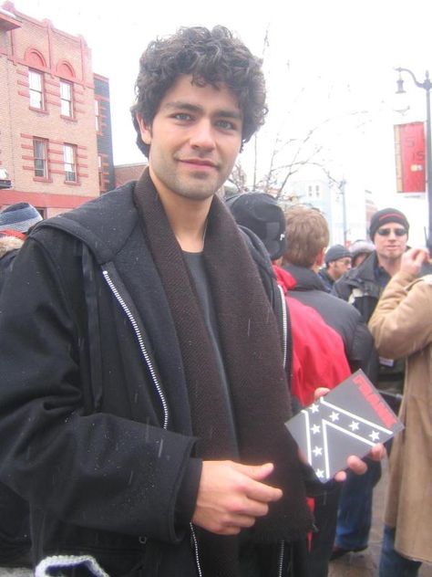 AG Adrian Grenier 90s, Adrien Grenier, Adrian Grenier, Celeb Crush, Infp, Face Claims, Falling In Love, Long Hair, Bomber Jacket