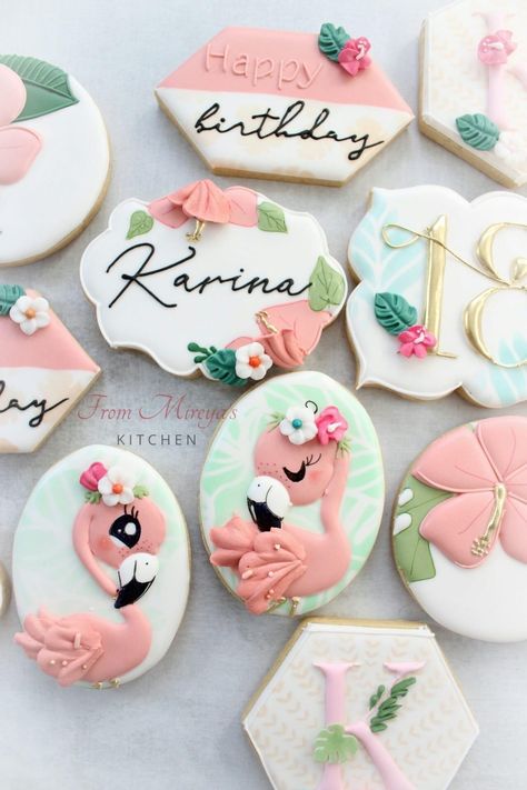 Birthday Icing Cookies, Hawaiian Cookies, Cupcakes Homemade, Pink Flamingo Party, Flower Sugar Cookies, Sugar Cookie Cakes, Cookie Decorations, Flamingo Cake, Cookies Theme