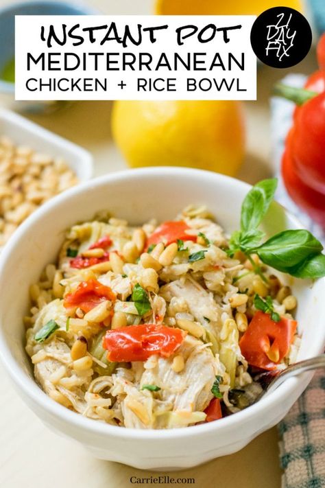 Instant Pot Mediterranean Chicken and Rice Bowl (21 Day Fix & Weight Watchers!) - Carrie Elle Mediterranean Chicken And Rice, Chicken And Rice Bowl, Instant Pot Chicken Breast Recipes, Mediterranean Rice, Instant Pot Chicken Breast, Flexitarian Diet, Chicken Rice Bowls, Mediterranean Chicken, 21 Day Fix Meals