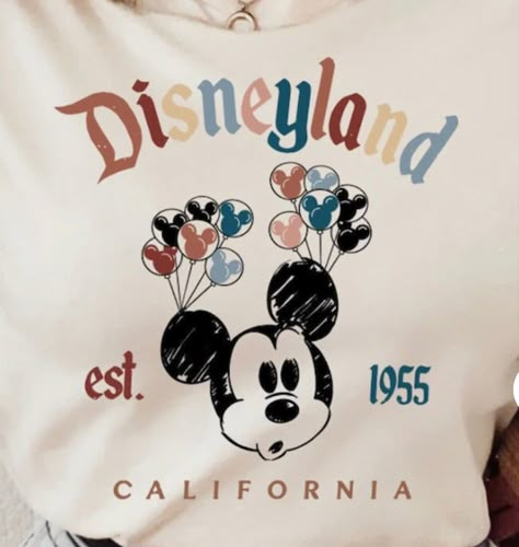 Birthday Tshirt Ideas Kids, Outfit Para Disney, Disneyland Theme Party, Vintage Disneyland Party, Disney World Party, Pixar Birthday, Γενέθλια Mickey Mouse, Disneyland Party, Highschool Musical