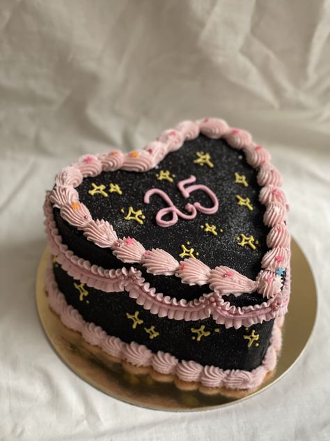 Birthing Tips, Bolo Vintage, Vintage Cakes, Big Cakes, 25th Birthday, Cake Cake, Vintage Cake, Pretty Cakes, Cake Ideas