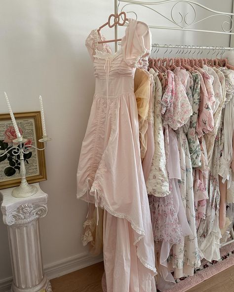 I think I like this little life…💗🎀💐🏰🧺Some sweet moments🕯️🎀 princess dresses: @lacemadeofficial @lacemadeofficial #lacemade #lacemaiden Cottage Core Fashion, Little Life, Sweet Moments, Princess Dresses, Little Cottage, Princess Outfits, Feminine Outfit, Cottage Core, Princess Dress