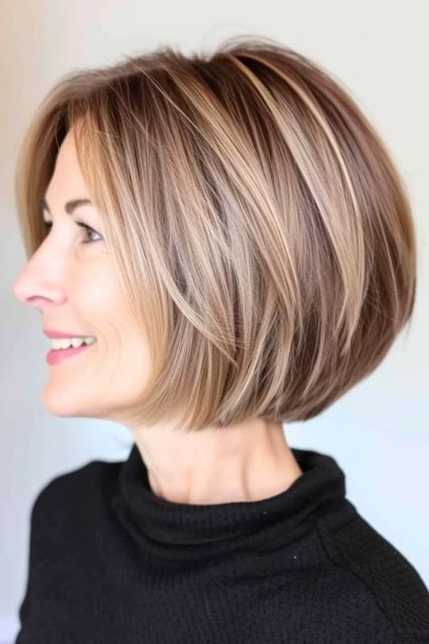 Short Haircuts For Older Women, Easy Short Haircuts, Haircuts For Older Women, Vlasové Trendy, Chin Length Hair, Bob Haircut For Fine Hair, Hairdos For Short Hair, Bob Hairstyles For Fine Hair, Haircuts For Medium Hair