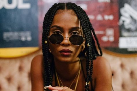 Sunglasses For Your Face Shape, Punk Rock Outfits, Pelo Afro, Natural Haircare, Rock Chic, Box Braids Hairstyles, 인물 �사진, Black Girls Hairstyles, Mode Inspiration