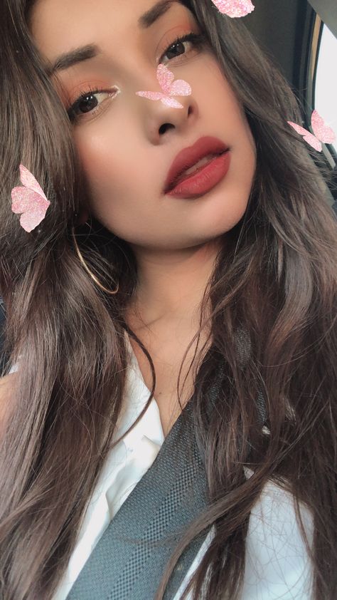 Maquillaje con tonos rosados y labial creado con sombras cafe Café Mocha, Selfie Inspo, Maquillaje De Ojos, Mocha, Make Up, Nose Ring, Cafe, Makeup, Color