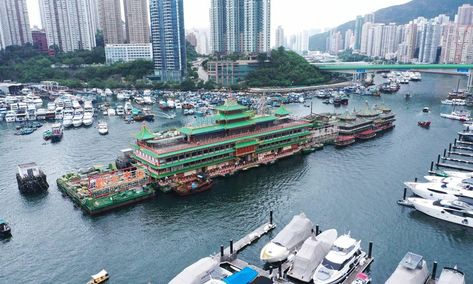 Floating Hong Kong restaurant capsizes in South China Sea Aberdeen Harbour, Hong Kong Restaurant, Floating Restaurant, Lake Mead, South China Sea, Floating House, South China, Aberdeen, Tom Cruise