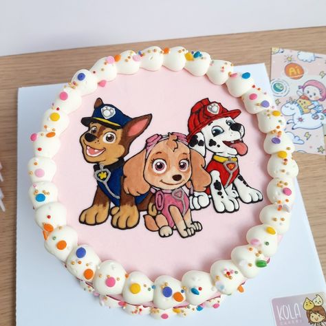 Paw Patrol Buttercream Cake, Korean Cake, Paw Patrol Cake, Patrol Party, Paw Patrol Party, Baby Birthday Cakes, Dog Cake, Birthday Idea, Bday Cake