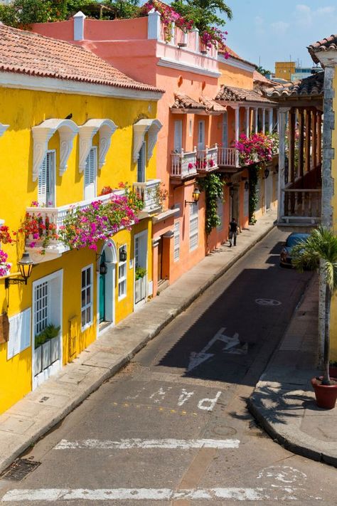 Paris History, Trip To Colombia, Visit Colombia, Colombia Travel, Casas Coloniales, Cama Queen, Colourful Buildings, April 13, Rock A