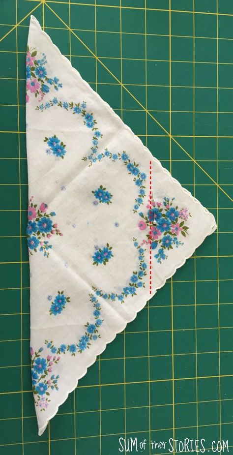 Vintage Hankies Diy, Ideas For Old Handkerchiefs, Vintage Hankerchief Ideas Crafts, Hankies Ideas, Handkerchief Diy, Handkerchief Ideas, Handkerchief Folding, Vintage Handkerchiefs Crafts, Handkerchief Crafts