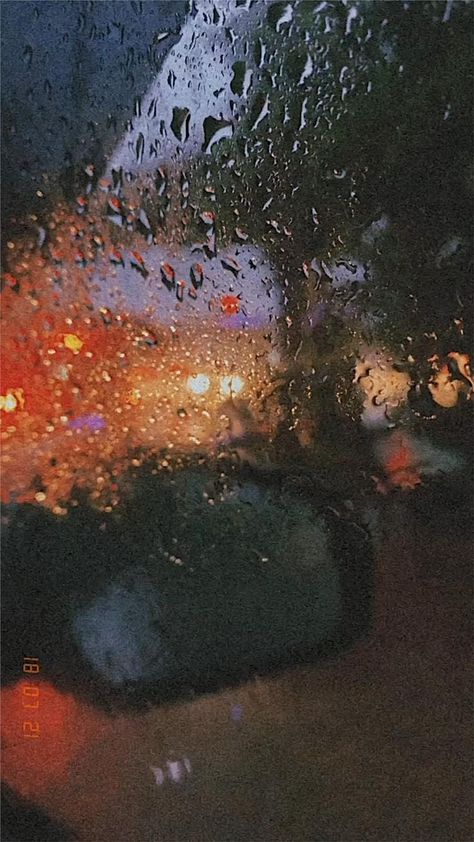 Rain Photography Night, Monsoon Aesthetic, Mumbai Monsoon, Pictures Of Nature, Monsoon Rain, Photography Night, Cute Tumblr Pictures, Night Scenery, Beautiful Images Nature