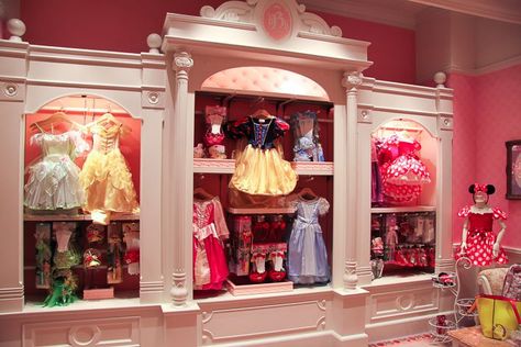 Dress Up Like A Princess: Hong Kong Disneyland's Bibbidy Bobbidy Boutique Bippity Boppity Boutique, Disney List, Godmother Dress, Bibbidi Bobbidi Boutique, Disneyland Princess, Kids Spa, Disneyland Hotel, Princess Dress Up, Hong Kong Disneyland