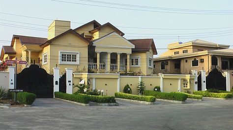 why is Nigerian architecture so uninspiring? Nigerian Architecture, Sales Management, Beautiful Property, Low Cost Housing, Off Campus, Student House, Land Use, Property Tax, First Apartment