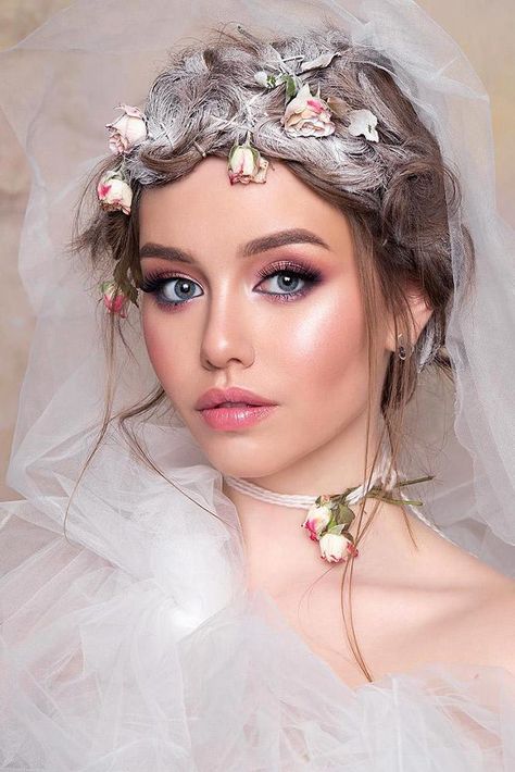 30 Dreamy Boho Wedding Makeup Looks | Wedding Forward Bohemian Makeup, Wedding Makeup Blue, Romantic Wedding Makeup, Boho Wedding Makeup, Boho Makeup, Wedding Hairstyles And Makeup, Wedding Altar, Asian Bridal Makeup, Best Wedding Makeup