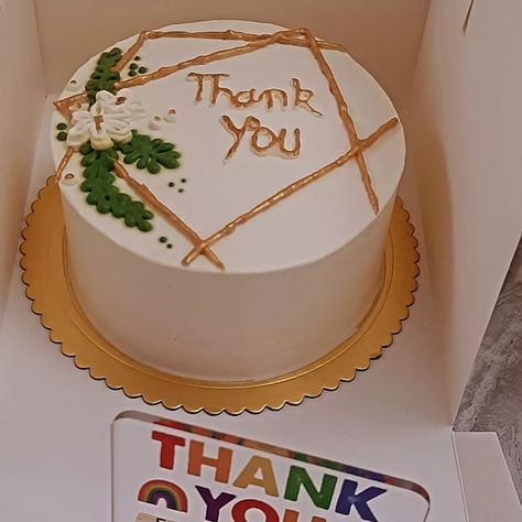 Thank You Teachers💝💝💝💝 manchestercakes #manchester #manchestercity #vi #video #viral_video #homemade #chocolate #chocolatelover #in #instagram #inspiration #insta #instagood #instafood #instadaily #teacher #teachersoftiktok #teacherlife #teachers #thank #thankyou #thankb4youdo #thanksgiving #thankful #respect #lov #lol #life #miss Thank You Cake, Manchester City, Chocolate Lovers, Thank You, Thanksgiving, Baking, Cake