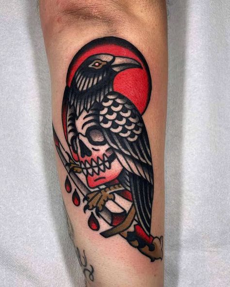 American Traditional Crow, Traditional Tattoo Crow, Crow Tattoo Ideas, Traditional Crow Tattoo, Traditional Vulture Tattoo, Traditional Swallow Tattoo, Traditional Tattoo Man, Crow Tattoo Design, Tattoo Session