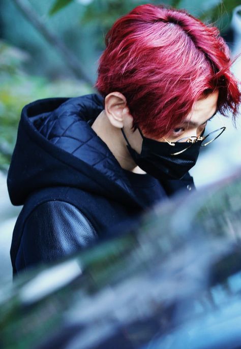 Red Hair Men, Dark Red Hair, Kpop Exo, Exo Baekhyun, Byun Baekhyun, Luhan, Kpop Aesthetic, Suho, Sehun