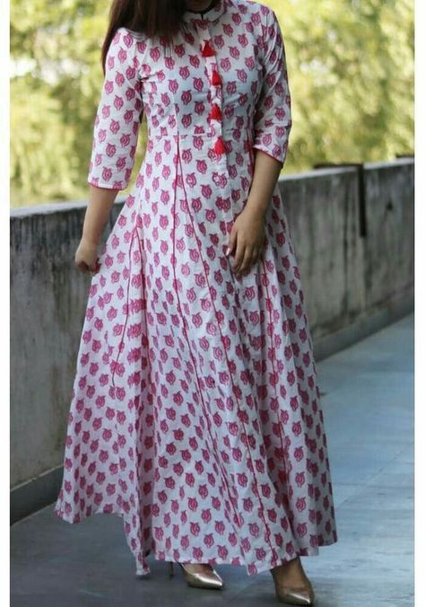 Floor Length Kurti, Pink Floral Border, Indian Maxi, Block Print Dress, Angrakha Style, Chique Outfit, Pink Tree, Sari Dress, Salwar Designs