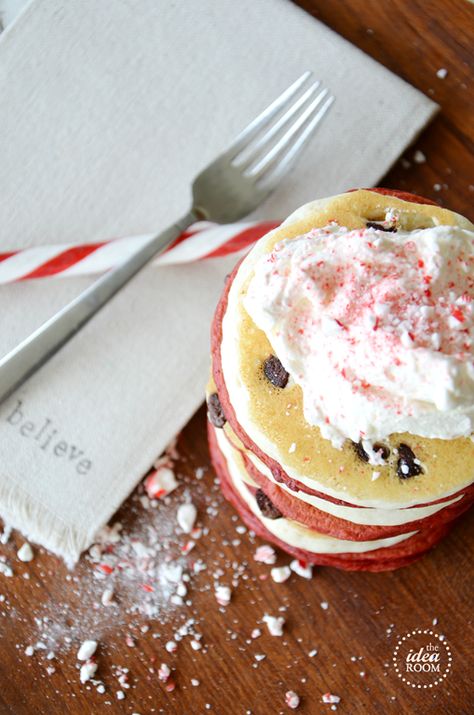 Christmas-breakfast | theidearoom.net White Chocolate Chip Pancakes, Candy Cane Recipe, Breakfast Christmas, Morning Recipes Breakfast, Stack Of Pancakes, Christmas Breakfast Recipe, Christmas Morning Breakfast, Chocolate Chip Pancakes, Idea Room