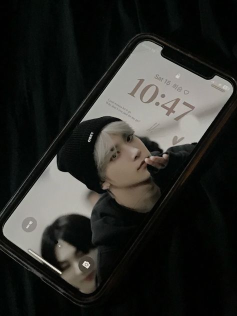 heeseung iphone lockscreen aesthetic Iphone Lockscreen Aesthetic, Lockscreen Aesthetic, Crystal Castle, Phone Inspiration, Iphone Organization, Iphone Lockscreen, Homescreen Iphone, Life Without You, Korean Aesthetic