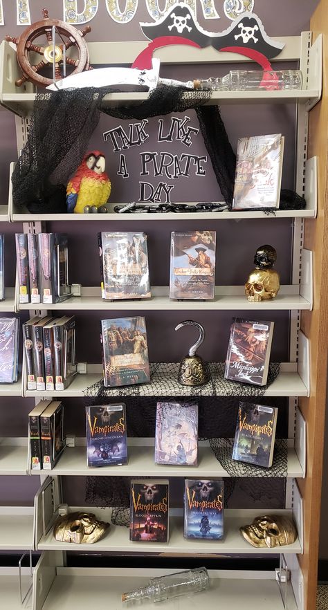 Pirate Classroom, Talk Like A Pirate Day, Talk Like A Pirate, Library Display, Kids Things To Do, Pirate Cake, Pirate Day, Library Displays, Library Decor