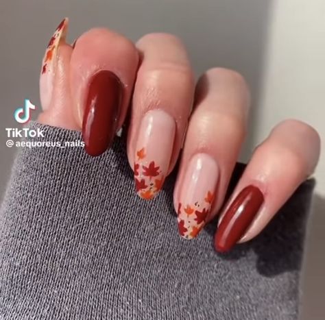 Autumn Fox Nails, Short Nails Inspiration Autumn, Easy Autumn Nails, Autumn Nails Almond, Autumn Leaf Nails, Fall Nails With Leaves, Fall Leaf Nails, Nails After Acrylics, Fox Nails