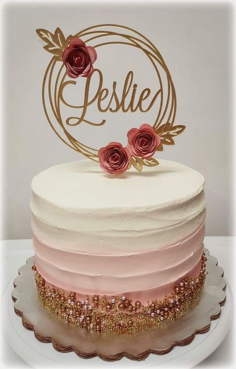 30th Birthday Cake For Women, Wedding Cake Marble, 28th Birthday Cake, Birthday Cake For Women Simple, Gold And White Cake, Golden Birthday Cakes, Birthday Cake Roses, 25th Birthday Cakes, Rose Gold Cake