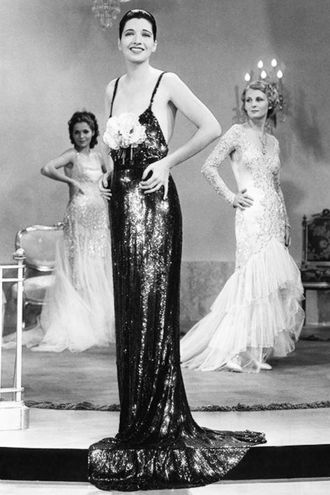 Kay Francis wearing an Orry-Kelly gown in Stolen Holiday (1937) Vintage Hollywood Dresses, Hollywood Halloween, Orry Kelly, Kay Francis, 1930's Fashion, Edith Head, Vintage Hollywood Glamour, Hollywood Costume, Famous Photos