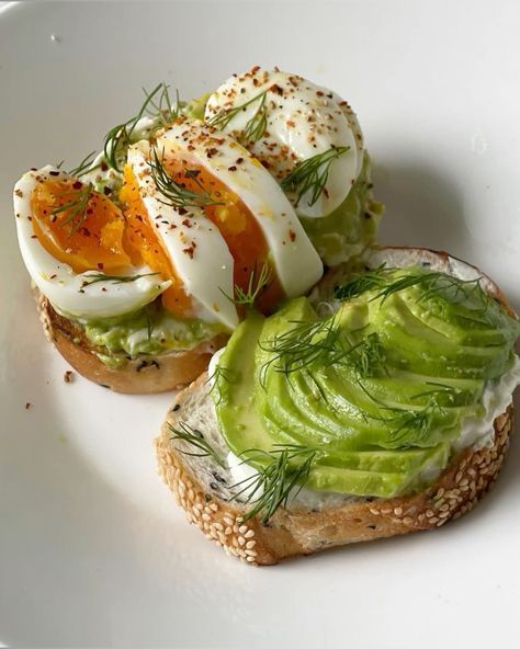 Meal Prep Aesthetic, Lunch Aesthetic, Avo Toast, Healthy Food Dishes, Health Wellbeing, Healthy Food Motivation, Healthy Lifestyle Food, Food Is Fuel, Food Obsession