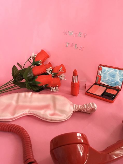 15 Valentine’s Day–Themed Products Valentine Photo Shoot, Lovecore Aesthetic, Pre Party, Whatsapp Wallpaper, True Romance, Valentine Photo, Macbook Wallpaper, Wallpaper Vintage, Funny Wallpaper