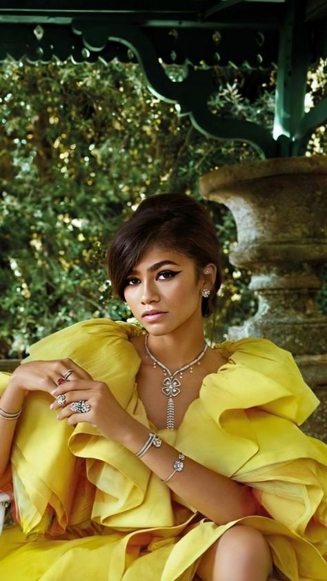 Mode Zendaya, Estilo Zendaya, Zendaya Maree Stoermer Coleman, Zendaya Outfits, Zendaya Style, Zendaya Coleman, Iconic Women, Woman Crush, Looks Style