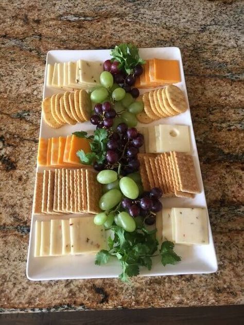 Shower Snacks Appetizers, Easy Charcuterie Board Ideas, Egg Salad Pasta, Bridal Shower Snacks, Irish Recipes Appetizers, Easy Charcuterie Board, Easy Charcuterie, Fall Recipes Appetizers, Yogurt Covered Pretzels