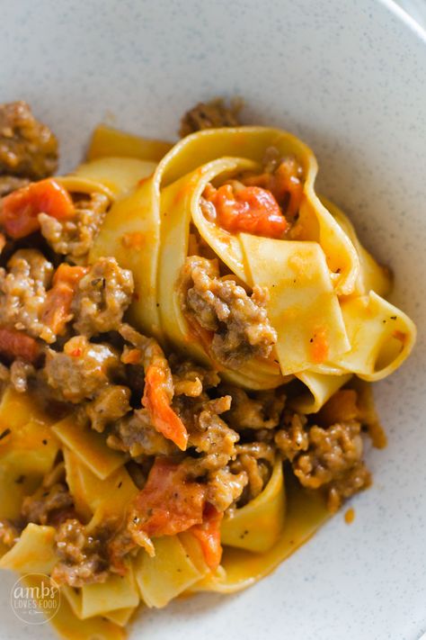 SPICY SAUSAGE PAPPARDELLE | AMBS LOVES FOOD Parpadelle Recipes, Spicy Sausage Recipes, Pappardelle Recipe, Healthy Italian Recipes, Pappardelle Pasta, Pasta Dinners, Spicy Sausage, Pasta Dinner Recipes, Pasta Lover