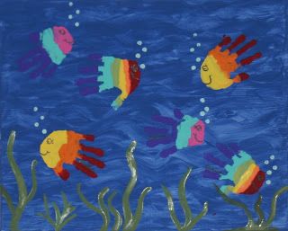 Learning As We Grow: School of handprint fish! Fish Handprint, Footprint Crafts, Auction Projects, Sea Crafts, Fish Crafts, Kids Fishing, Cute Canvas Paintings, Footprint Art, Rainbow Fish