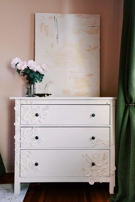 How to make an Anthropologie "Enchanted" dresser dupe - If Only April Girls Flower Bedroom, Holiday Diy Projects, Anthropologie Inspired, Flower Bedroom, Dressers Makeover, Bedroom Updates, Diy Dresser, Diy Projects For Kids, Dresser Makeover