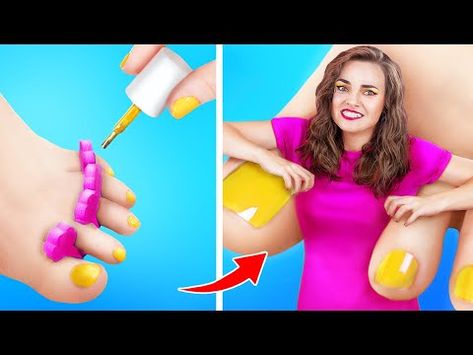 Wenn Meine Mom einen Schönheitssalon Besitzt! - YouTube Magic Tricks For Kids, 123 Go, Baby Shower Greeting Cards, Challenges Funny, Awkward Situations, Hair Color Underneath, Kitchen Stickers, Good Pranks, 5 Min Crafts