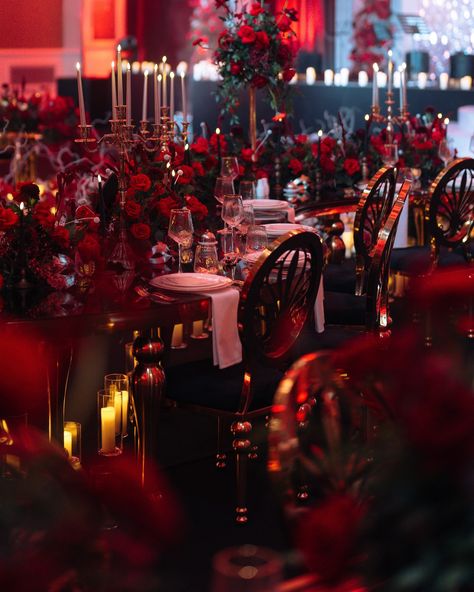 🎭“Masquerade” Wedding by @latableevents Every detail added to the magic of the evening—dark red draping fabrics, flickering candles, casting shadows on gothic arches, and lush red roses. The entire space sparkled with a mysterious allure, inviting guests into a world of timeless elegance, intrigue and love. Footage: @veejaybuenaventuraweddings Venue: @ritzcarltonabudhabi #LaTableEvents #RedWedding #UAEWedding #AbuDhabiWedding #DubaiWedding #UAEWeddingPlanner #WeddingDecoration Gothic Venue Wedding, Red And Black Beach Wedding, Dark Red Wedding Aesthetic, Brain Map, Red Black Wedding, Dark Red Wedding, Gothic Arches, Red Gold Wedding, Black Red Wedding