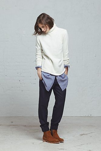 . Layering White Shirt, Black Turtleneck Outfit Layering, Turtleneck Outfit Layering, Black Turtleneck Outfit, Outfit Layering, Estilo Tomboy, Tomboy Look, Turtleneck Outfit, Steven Alan