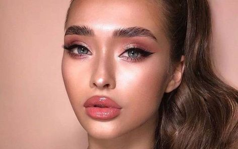 Maquillaje en tonos rosas: Cómo hacer un look romántico paso a paso Image Search, Makeup, Color, Make Up