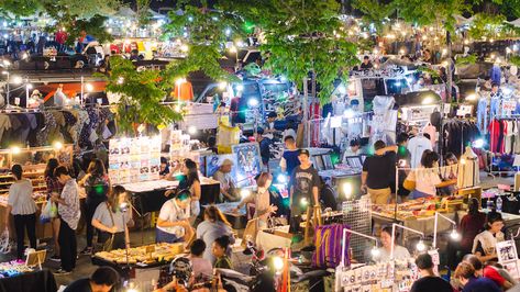 Bangkok Market, Chatuchak Market, Things To Do In Singapore, Toa Payoh, Bukit Timah, Chinese Festival, Korat, Thai Street Food, Celebrity Workout