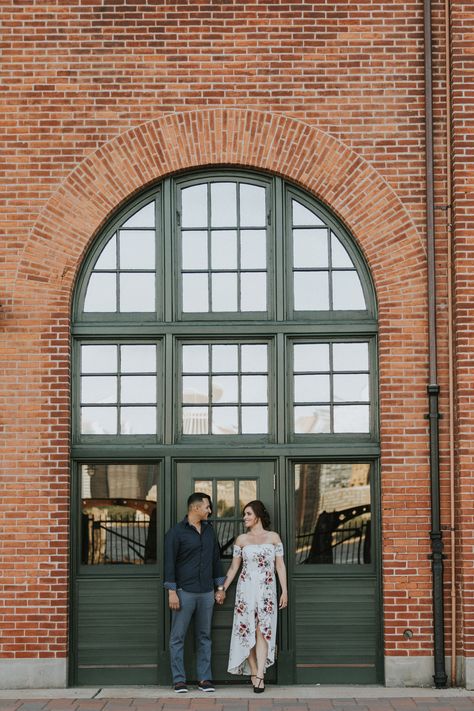 Liberty State Park Engagement Session | Jersey City NJ | William Hendra Photography Engagement Photography Outfits, City Engagement Photos, City Engagement, Jersey City, Engagement Photo Poses, Wedding Engagement Photos, Friend Photoshoot, Couple Shoot, Engagement Photoshoot